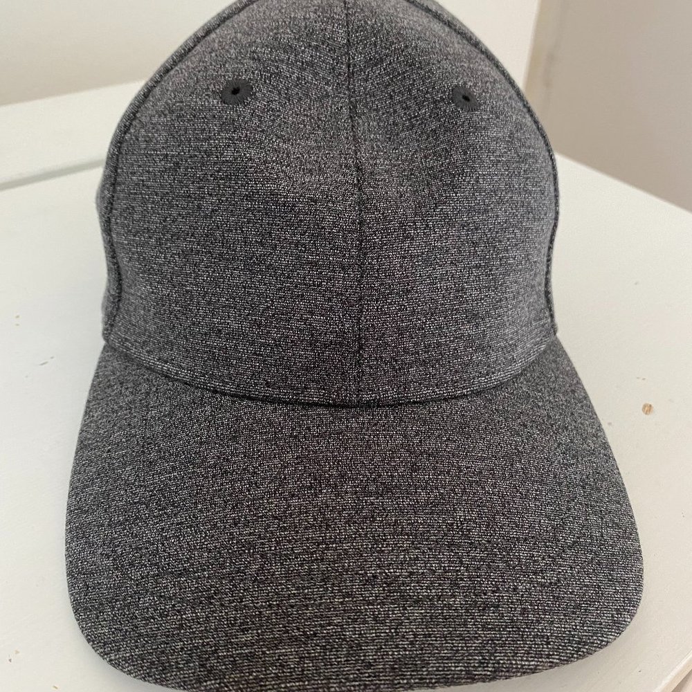 Lululemon Baller Hat - NEVER WORN